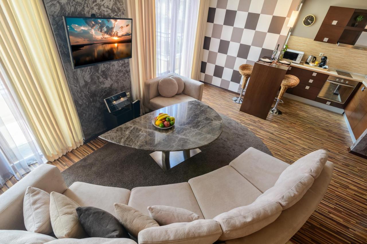 Suncity Apartment Varna Top Center Екстериор снимка